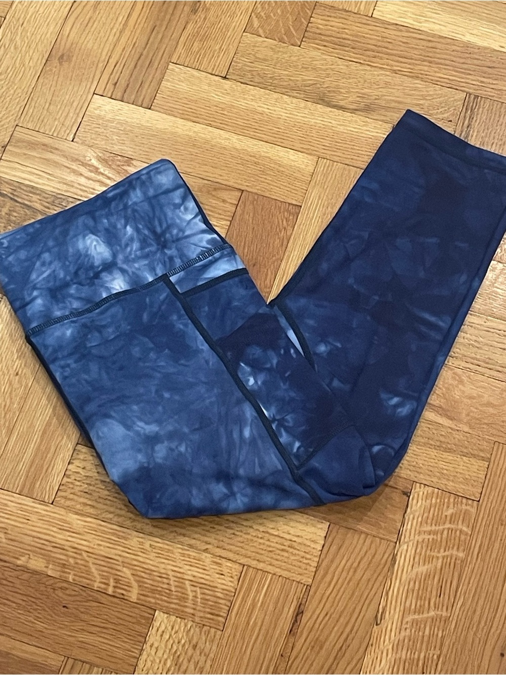 ZYIA~”ZYIA ACTIVE” Blue Tie-Dye Blue Capri Leggings